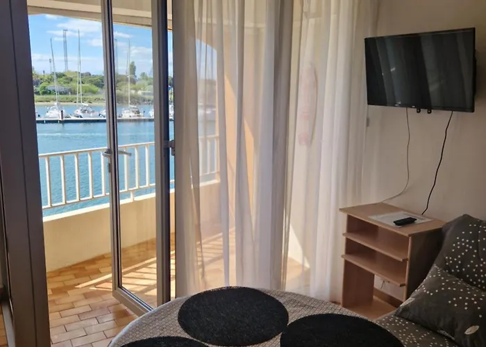 Les Pieds Dans L'eau Διαμέρισμα *